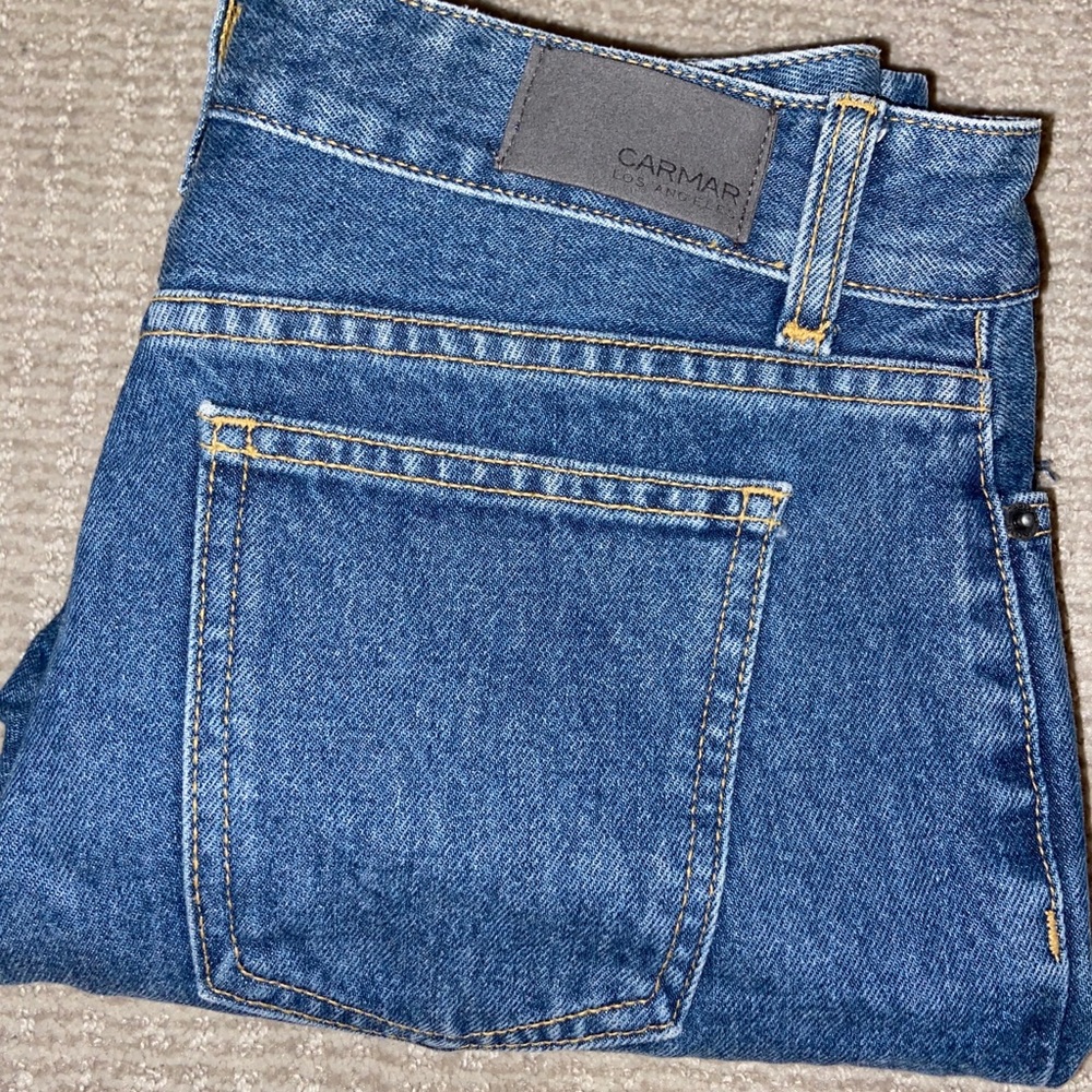 High Rise Mom Jeans - Picture 2 of 4